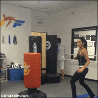 女人的gif-water bottle woman GIF