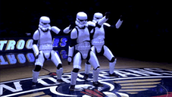 每日GIF(2020-05-06)的gif-Star Wars Stormtroopers GIF by NBA