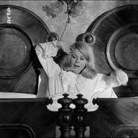 每日GIF(2020-05-13)的gif-Tired Catherine Deneuve GIF by ARTEfr