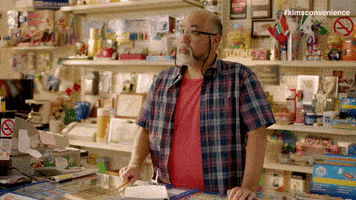每日GIF(2020-06-22)的gif-Looking Around GIF by Kim's Convenience