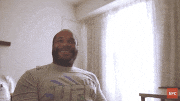 每日GIF(2020-08-14)的gif-Daniel Cormier Lol GIF by UFC