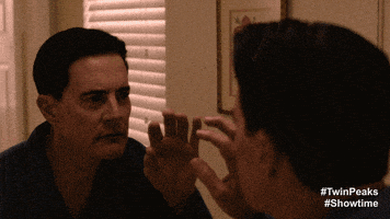 每日GIF(2021-02-23)的gif-Twin Peaks Mirror GIF by Twin Peaks on Showtime