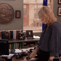 每日GIF(2021-05-13)的gif-Season 4 Leslie GIF by Parks and Recreation
