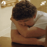 每日GIF(2021-07-13)的gif-Sad Cry GIF by Paramount Network