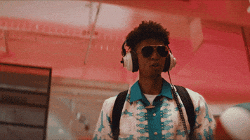 每日GIF(2021-08-11)的gif-Basketball Player GIF by 100 Thieves