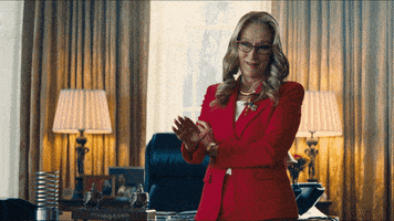 每日GIF(2021-09-14)的gif-Jennifer Lawrence Finger Guns GIF by NETFLIX