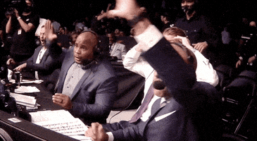 每日GIF(2021-11-07)的gif-Daniel Cormier Reaction GIF by UFC