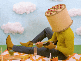每日GIF(2021-11-07)的gif-Birthday Cake GIF by GIPHY Studios Originals