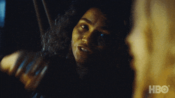 每日GIF(2022-01-11)的gif-Rue Fist Bump GIF by euphoria