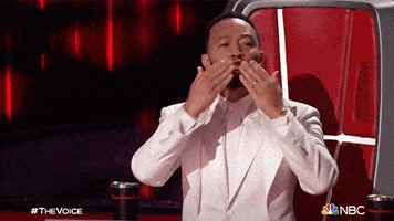 每日GIF(2022-01-14)的gif-Season 21 Kiss GIF by The Voice